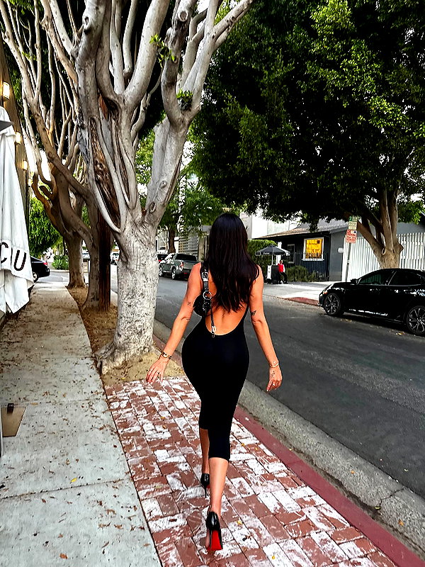 staskaranikolaou instagram image archive image