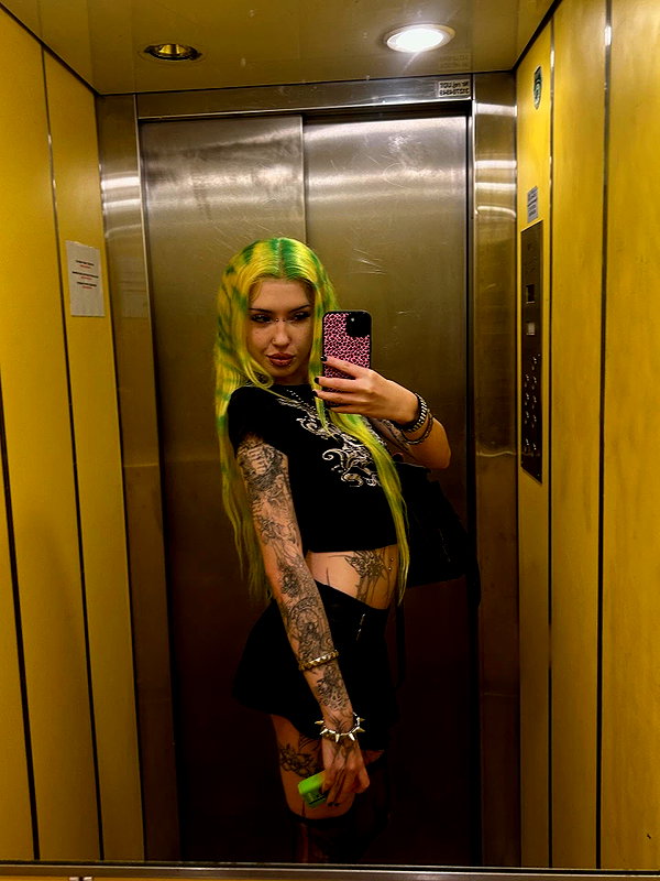 aleksaoaa instagram image archive image