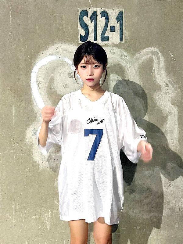 1zxhy__ instagram image archive image