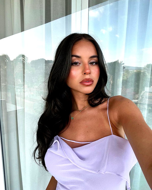 zoeliss instagram image archive image