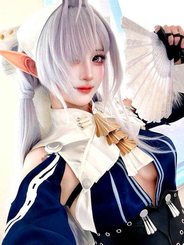 miee_cos instagram image archive image