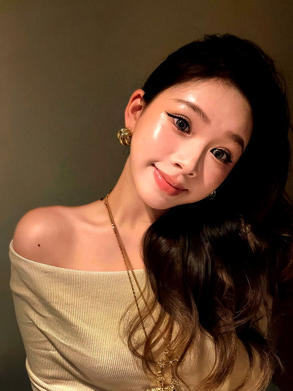 e.shao_417 instagram image archive image