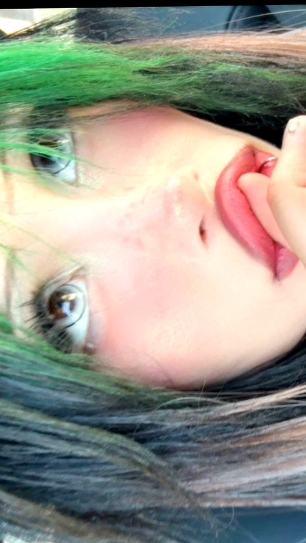 zommmbri instagram image archive image