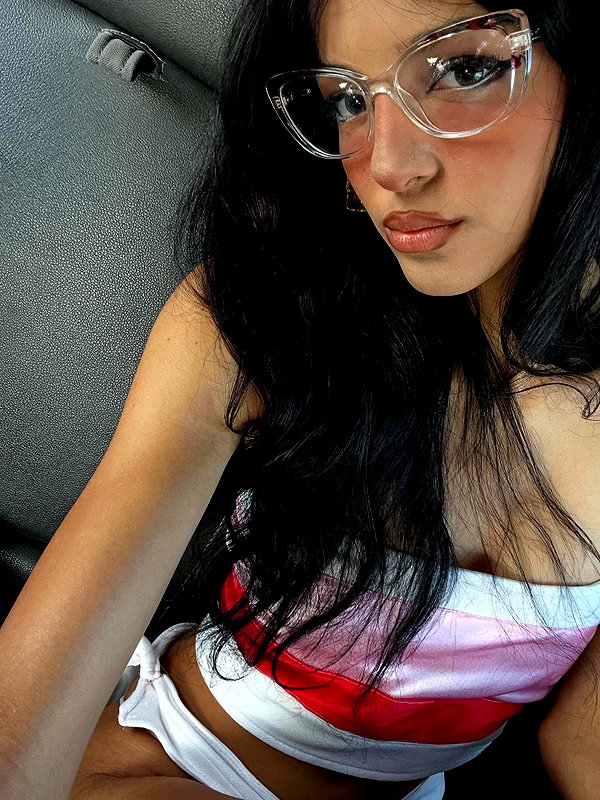 ki.re.ina instagram image archive image
