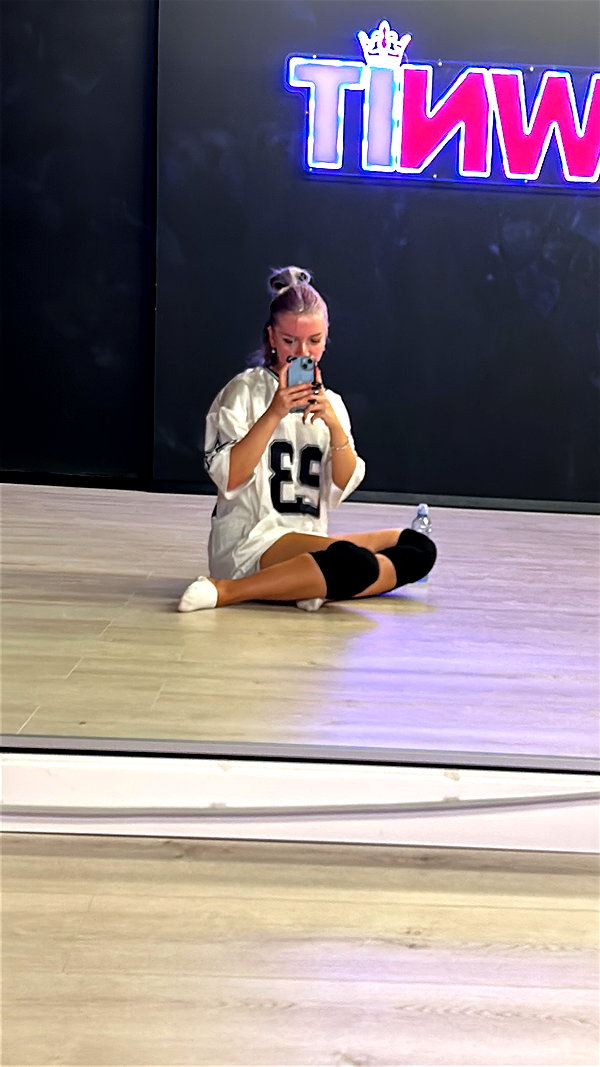 elinmaliaa instagram image archive image