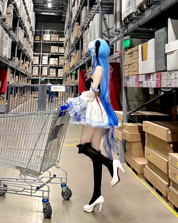 gallery_cosplayer instagram image archive image