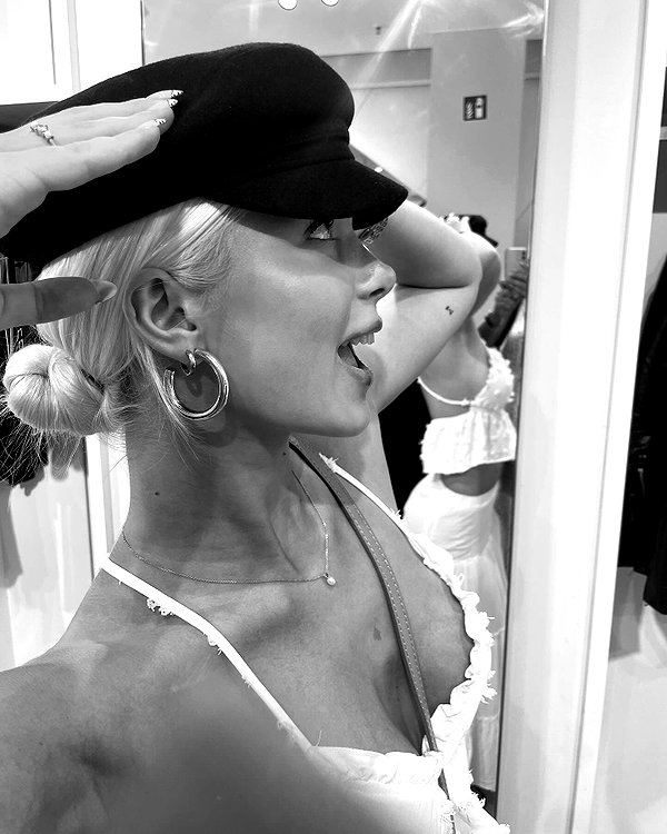 sophiecharlotth instagram image archive image
