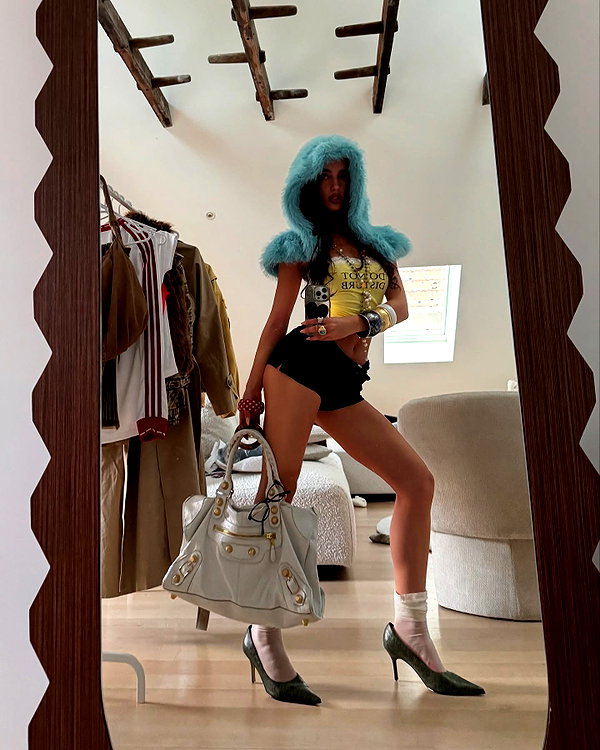 ellachristo instagram image archive image