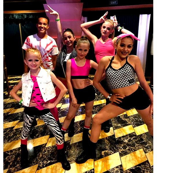 ellianawalmsley instagram image archive image