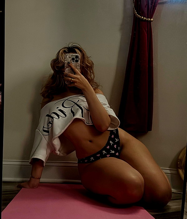 v.qx instagram image archive image