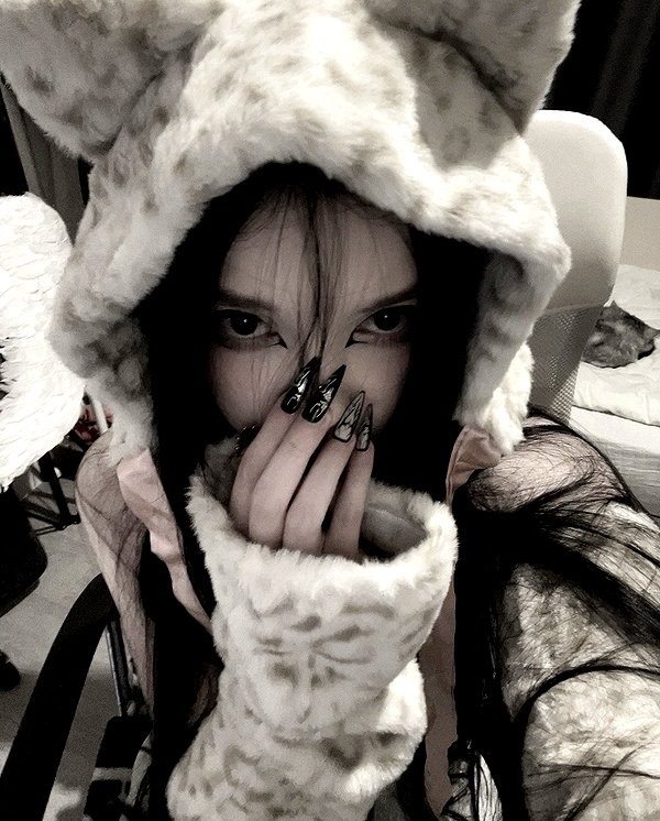 glowmoonshorty instagram image archive image