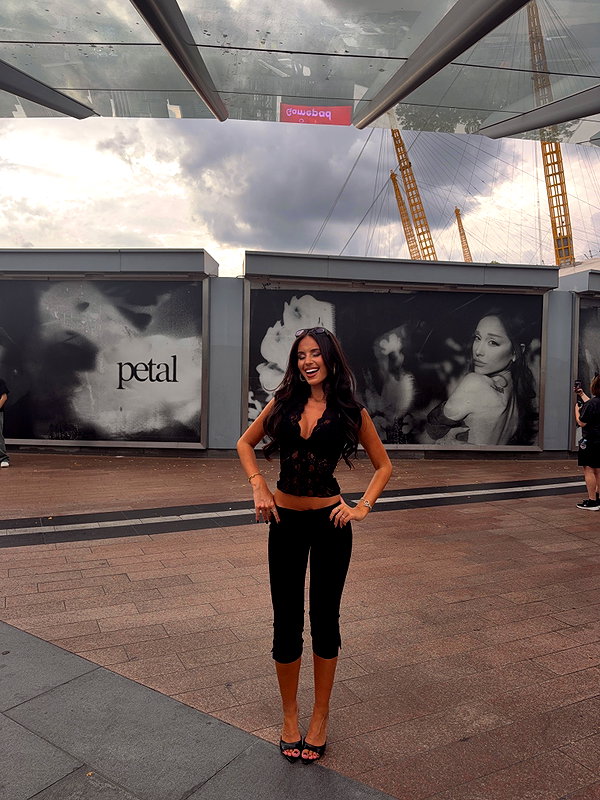 zoeliss instagram image archive image