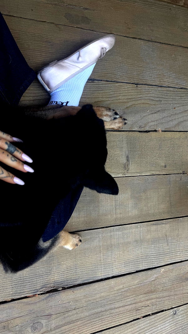 arianagrande instagram image archive image