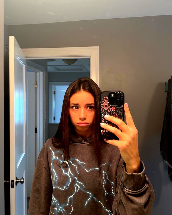 sadieemckennaa instagram image archive image