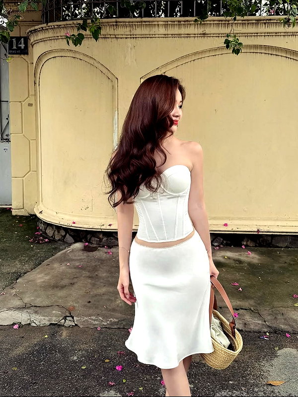 lyhythuedoxinh instagram image archive image