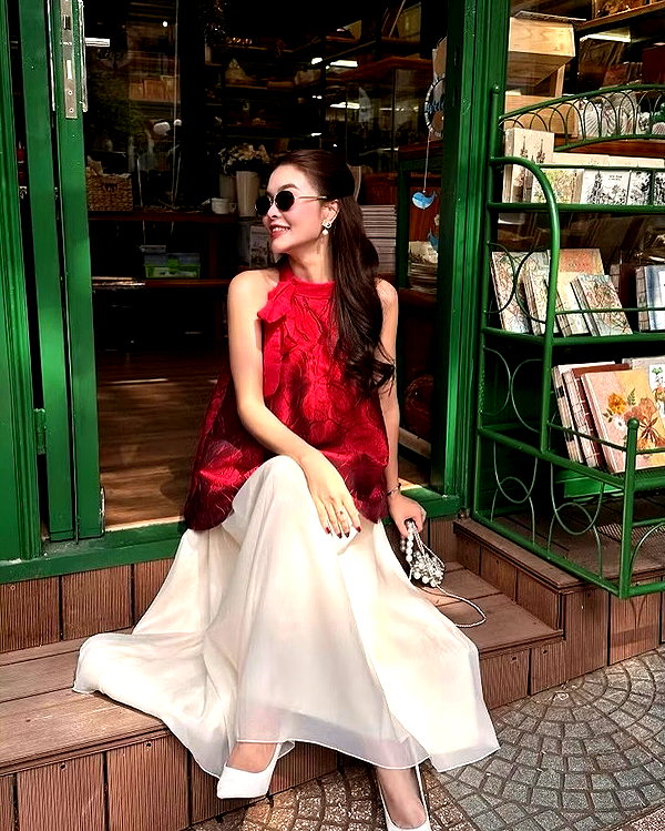 lyhythuedoxinh instagram image archive image