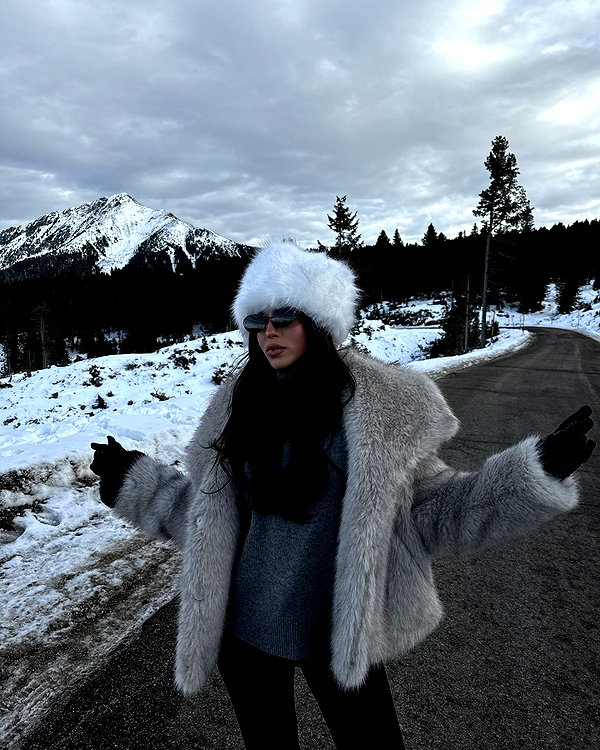 zoeliss instagram image archive image