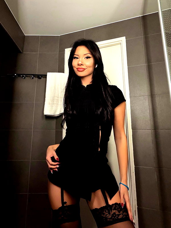 cherrycatxox instagram image archive image