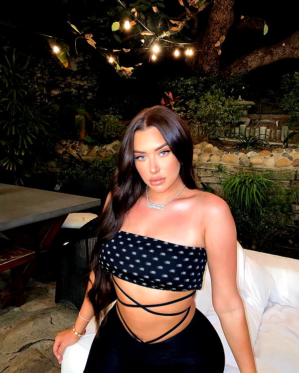 staskaranikolaou instagram image archive image