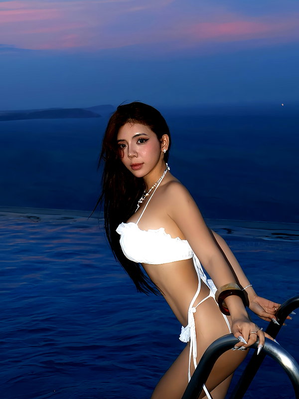 lyhythuedoxinh instagram image archive image