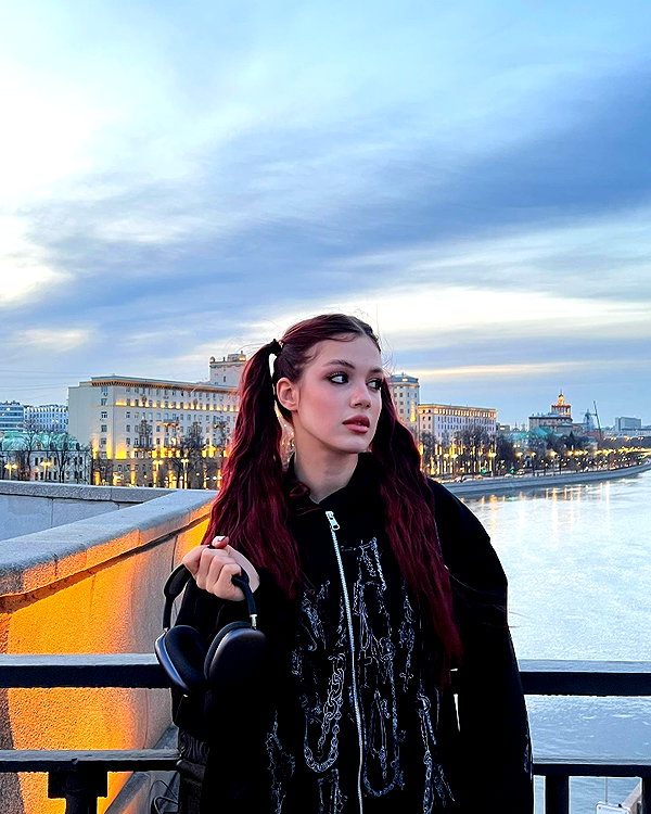 anna.utka22 instagram image archive image