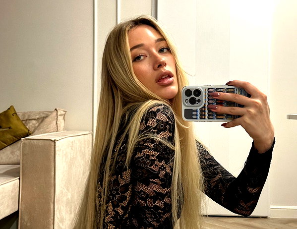 avestanova instagram image archive image