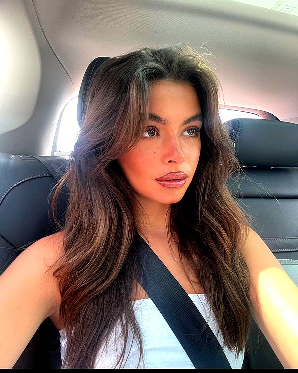 oliviaphillipps instagram image archive image