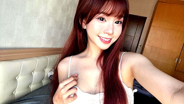 e.shao_417 instagram image archive image