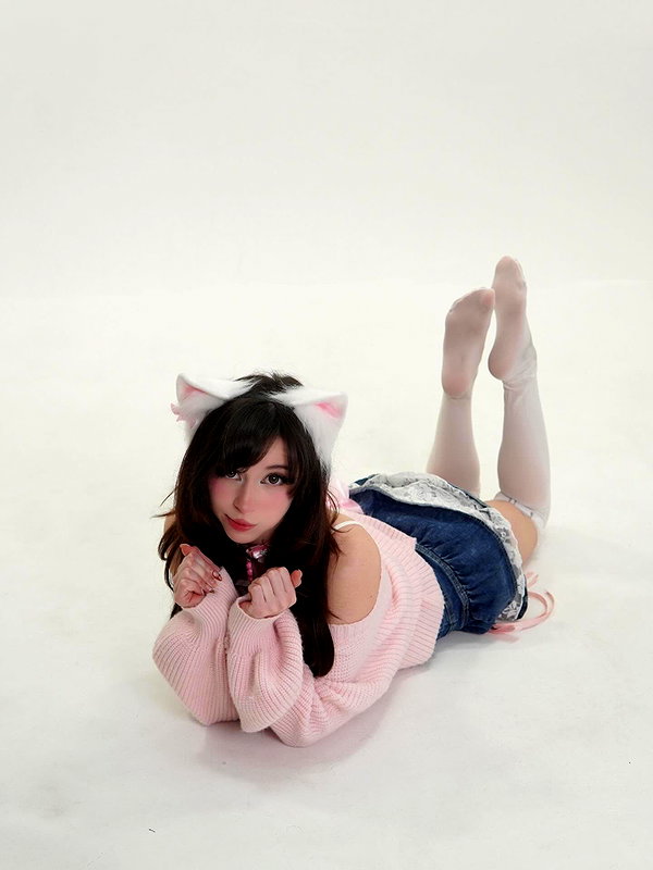 kennakins.cos instagram image archive image