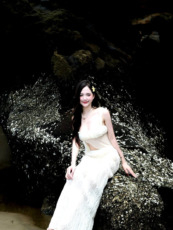 lyhythuedoxinh instagram image archive image
