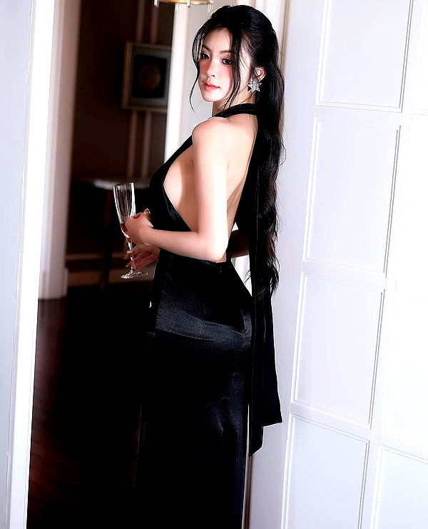 lyhythuedoxinh instagram image archive image