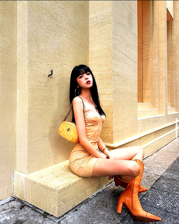 fair_mua instagram image archive image
