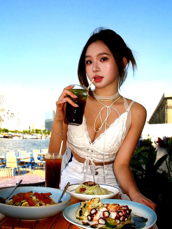 e.shao_417 instagram image archive image