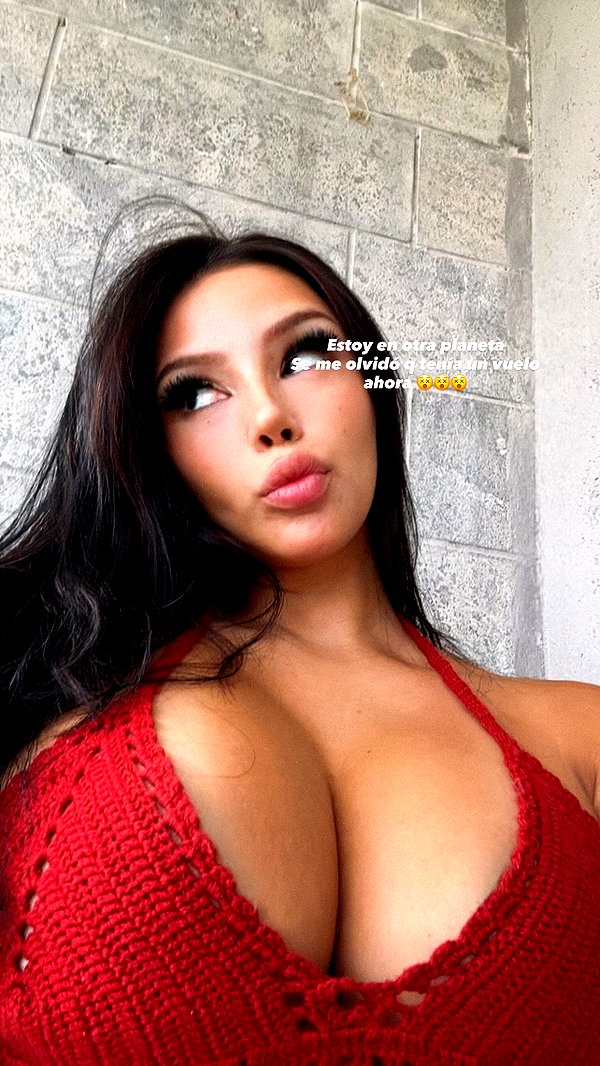 paula_valentina_gomez instagram image archive image