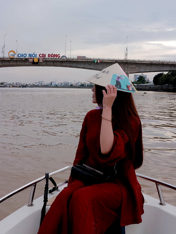 lyhythuedoxinh instagram image archive image