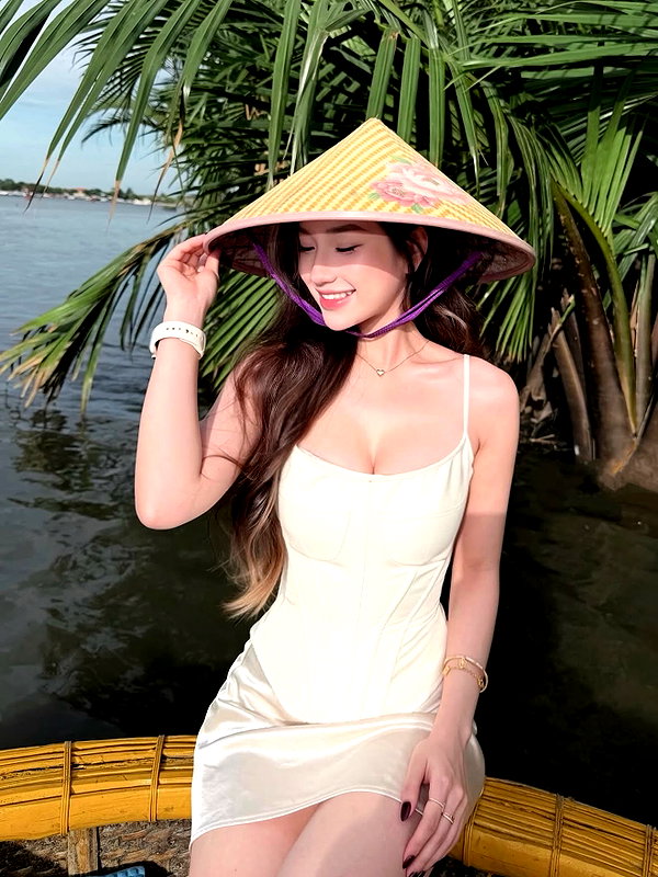 lyhythuedoxinh instagram image archive image
