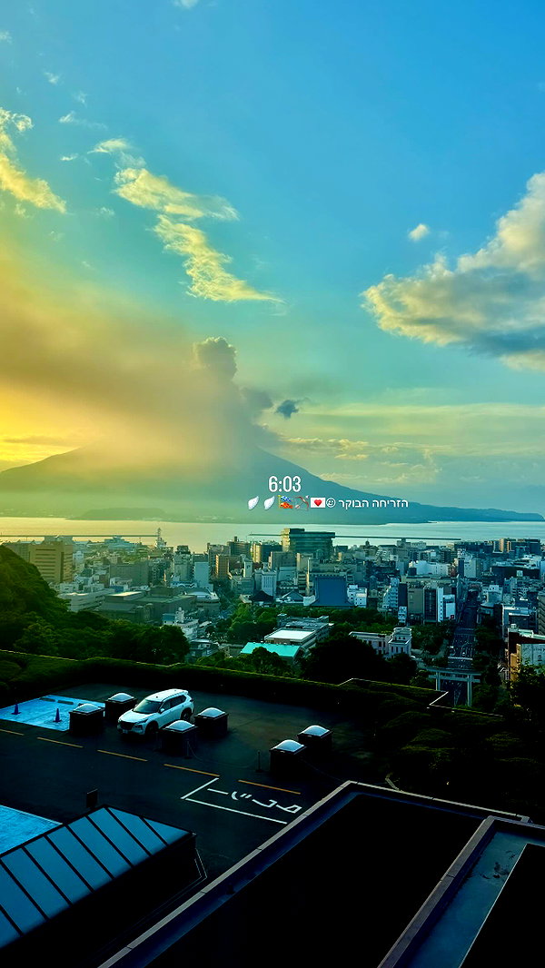 maya.keyy instagram image archive image
