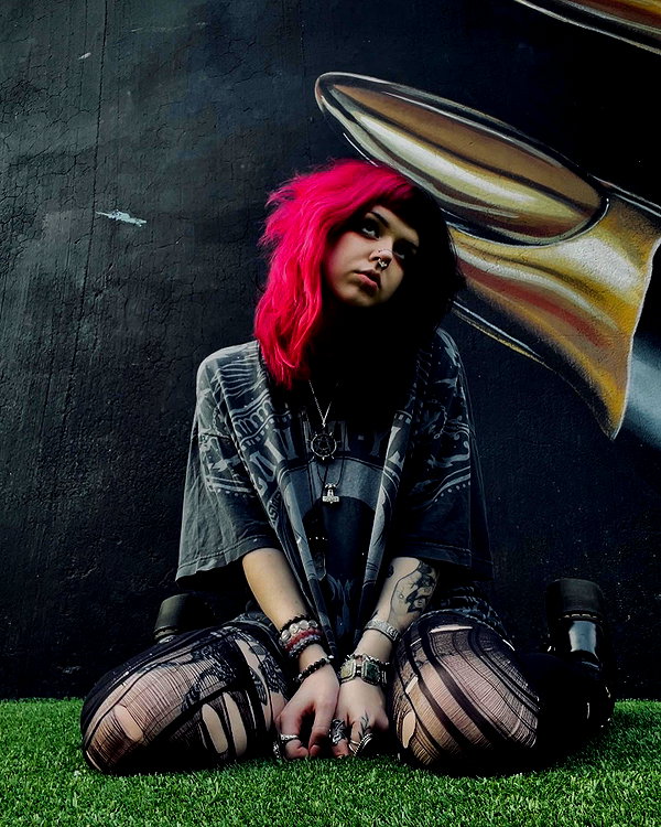 yeahimcaroline instagram image archive image