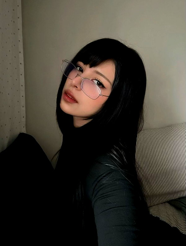 connie.01j instagram image archive image