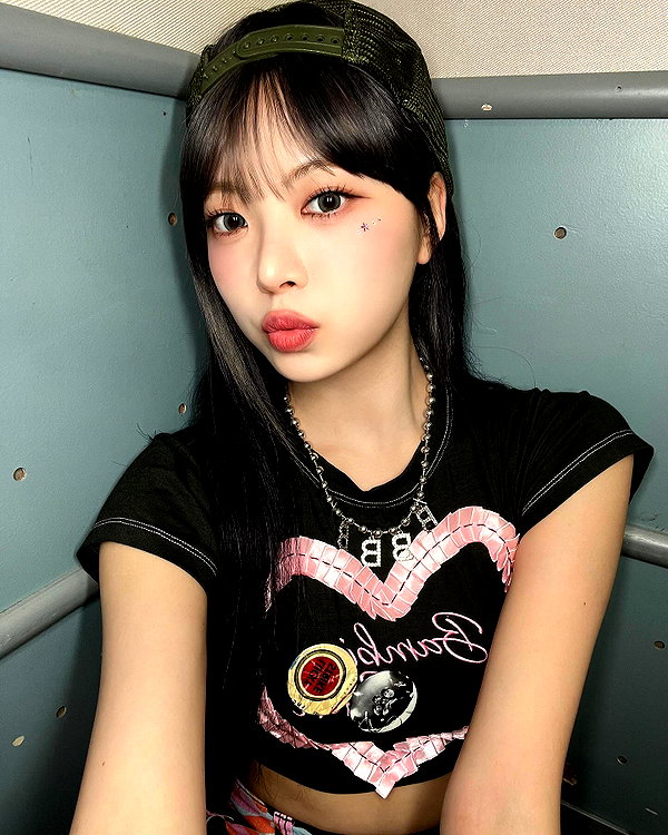 hhh.e_c.v instagram image archive image