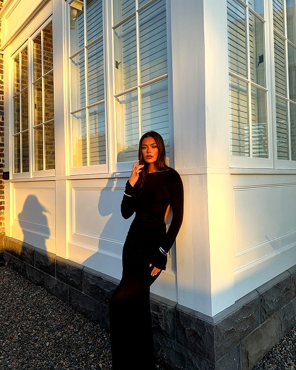 oliviaphillipps instagram image archive image