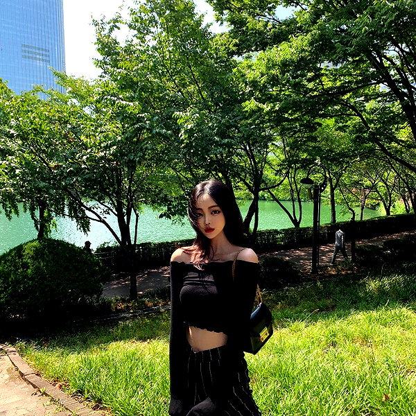 daxbin instagram image archive image