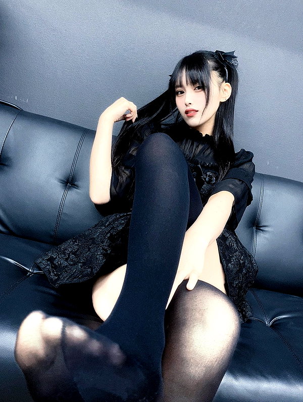 yamikumo_leisa instagram image archive image