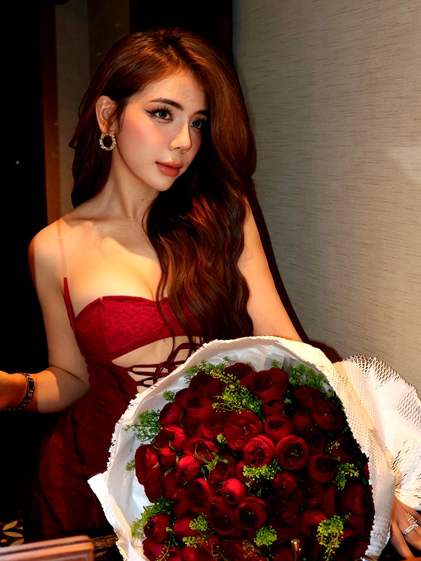 lyhythuedoxinh instagram image archive image