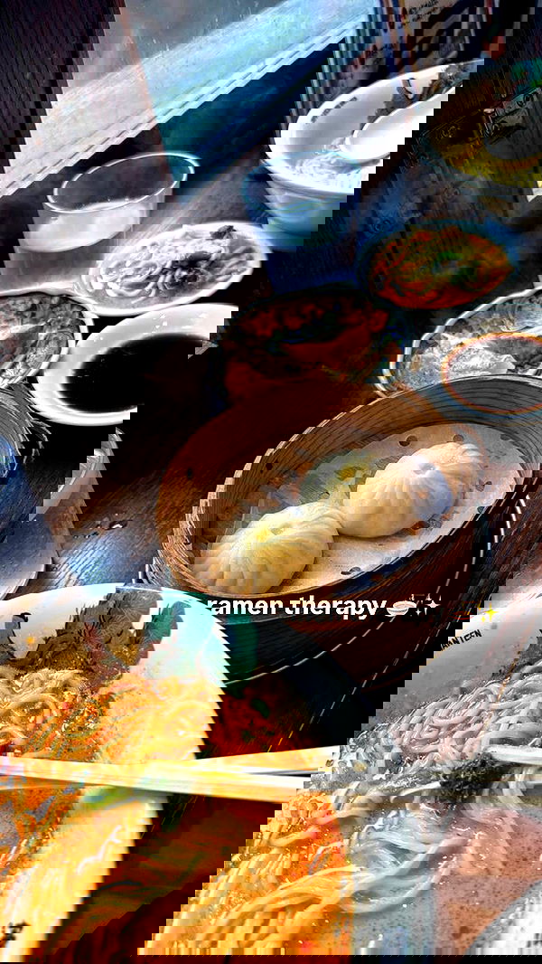 itsmiawaifuu image ~ Altpins