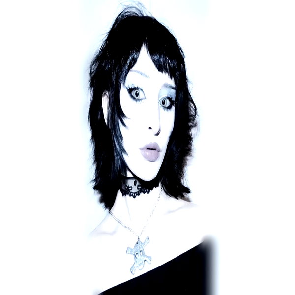 Archived image from @kk3tr1n4 on Instagram