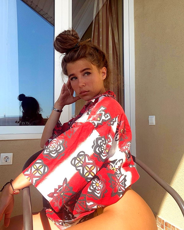 enikeeva_aliya instagram image archive image