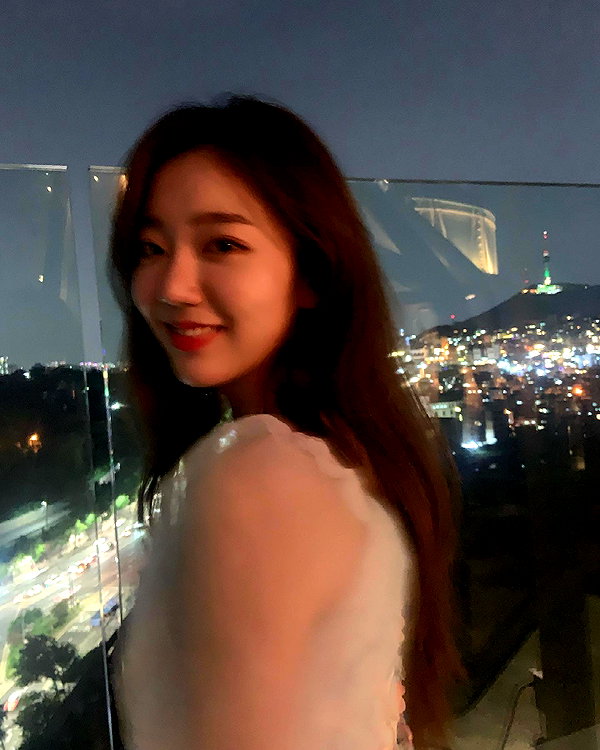 hyeweon__ instagram image archive image