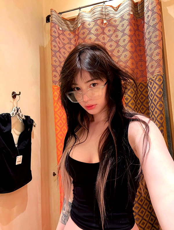 mewisa instagram image archive image