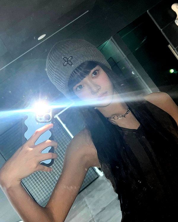 hhh.e_c.v instagram image archive image
